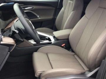 Audi Q5 II SUV Facelifting 2.0 40 TFSI MHEV 204KM 2026 AUDI Q5 TFSI quattro S line Suv 2.0 (204KM) 2026, zdjęcie 3