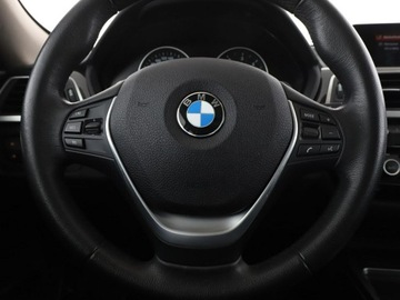 BMW Seria 3 F30-F31-F34 Limuzyna Facelifting 2.0 318d 150KM 2017 BMW 318 2.0d GT Luxury Line Panorama Navi Tempomat, zdjęcie 20