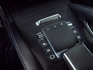 Mercedes GLE V167 SUV Facelifting 3.0 450d 367KM 2026 MERCEDES-BENZ GLE 450 d 4-Matic AMG Line 3.0 (367KM) 2026, zdjęcie 14