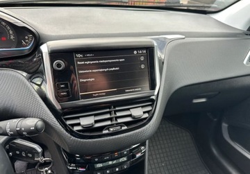 Peugeot 2008 I SUV Facelifting 1.2 PureTech 130KM 2019 Peugeot 2008 1.2 benz. 131KM Gwarancja Zamiana Zarejestrowany 1.2 Benzyna, zdjęcie 13