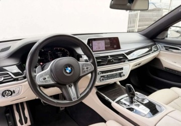 BMW Seria 7 G11-G12 Sedan Facelifting 4.4 750i 530KM 2021 BMW Seria 7 I wlasciciel M Sport Salon PL Laser Bezwypadkowy FVAT23, zdjęcie 27