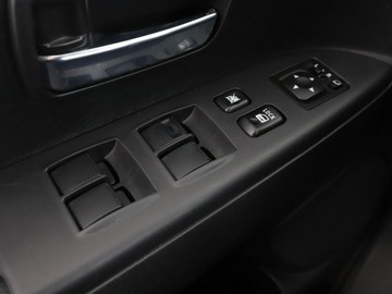 Mitsubishi ASX I SUV Facelifting 2015 1.6 117KM 2016 Mitsubishi ASX Diamant Edition lift grzane fotele, zdjęcie 31