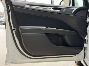 Ford Mondeo V Kombi Facelifting 2.0 EcoBlue 150KM 2020 Ford Mondeo Titanium Ambiente LED 1 wlasciciel FV23 gwarancja dostawa, zdjęcie 10