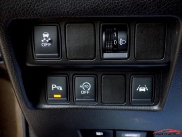 Nissan Qashqai II Crossover 1.2 DIG-T 115KM 2014 Nissan Qashqai Navi Kamera LineAssist Parkdistance 1.2 Benzyna 116KM, zdjęcie 26