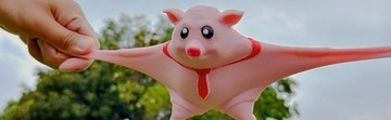 БОЛЬШАЯ эластичная антистрессовая игрушка «Розовая свинья»