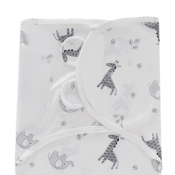 Спящий ребенок в пеленке Спящий ребенок-жираф