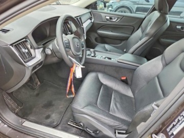 Volvo S60 III 2024 Volvo S60 Core 2024 2.0 Benzyna 247KM, zdjęcie 7