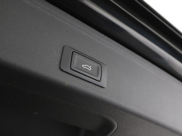 Audi A4 B9 Avant 2.0 TDI 150KM 2016 Audi A4 Avant Niski przebieg DSG Skóra Navi, zdjęcie 36