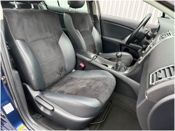 Toyota Avensis III Sedan Facelifting 2.0 D-4D 124KM 2013 Toyota Avensis sedan, zdjęcie 17