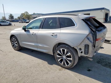 Volvo XC60 II 2022 Volvo XC 60 B5 Momentum 2022 2.0l 2.0 Benzyna 247KM, zdjęcie 1