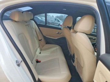 BMW Seria 3 G20-G21 2022 BMW Seria 3 2022 BMW 330XE 2.0 Hybryda 181KM, zdjęcie 9