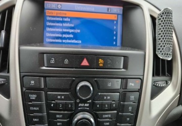 Opel Astra J Hatchback 5d 1.7 CDTI ECOTEC 110KM 2010 Opel Astra Opel Astra 1.7 CDTI Cosmo 1.7 Diesel 110KM, zdjęcie 17