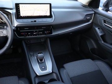 Nissan Qashqai III Crossover Facelifting 1.3 DIG-T MHEV 158KM 2025 Nissan Qashqai 1.3 DIG-T MHEV, 1. Właściciel, zdjęcie 7