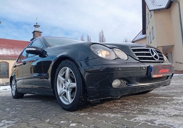 Mercedes Klasa C W203 Sedan W203 1.8 (C 200 Kompressor) 163KM 2005 Mercedes-Benz Klasa C Zarejestrowany - benzyna - 1,8 - 163 KM 1.8 Benzyna, zdjęcie 5