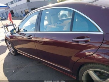 Mercedes Klasa S W221 2011 Mercedes-Benz Klasa S 550 2011 5.5 Benzyna 382KM, zdjęcie 2