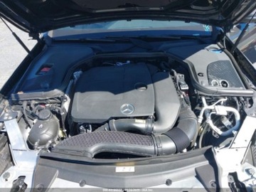 Mercedes Klasa E W213 2021 Mercedes-Benz Klasa E 350 2021 2.0l 2.0 Benzyna 255KM, zdjęcie 8