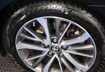 Toyota Avensis III Wagon Facelifting 2015 2.0 D-4D 143KM 2015 Toyota Avensis PL Salon _ kombi _ kamera cofania _ Alu17_ 2.0 Diesel 143KM, zdjęcie 25