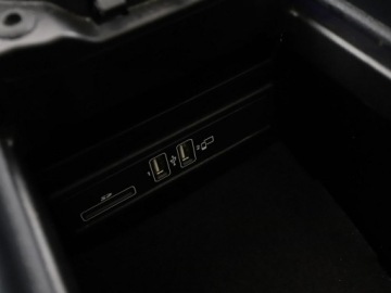 Mercedes Klasa E W213 Kombi 2.0 220d 194KM 2018 Mercedes E 220 FV-23% AMG-Line Automat Panorama, zdjęcie 31