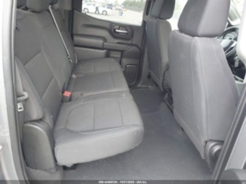 Chevrolet Silverado II 2022 Chevrolet Silverado 1500ltd short bed custom, 2022r., 2.7L 2.7 Benzyna, zdjęcie 10