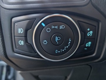 Ford Focus III Kombi Facelifting 1.5 TDCi 120KM 2017 Ford Focus navi grz. fotele grz. kierownica ALU 18 2x kola 1.5, zdjęcie 28