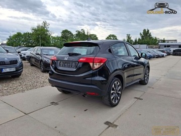 Honda HR-V II SUV 1.5 i-VTEC 130KM 2016 Honda HR-V 1,5 v tec klima grz.fot. alu navi pdc OPLACONA 1.5 Benzyna, zdjęcie 5