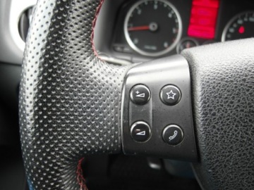 Volkswagen Tiguan I SUV 2.0 TDI CR DPF 140KM 2008 Volkswagen Tiguan Webasto 4x4 Nawigacja Bi-Xenon Klimatronik 2.0 Diesel, zdjęcie 32