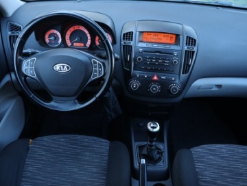 Kia Ceed I Hatchback 1.4 109KM 2009 Kia Ceed 1.4 CVVT, Klima, Tempomat, zdjęcie 6