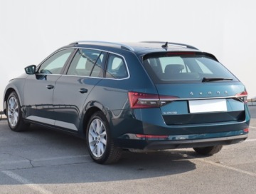 Skoda Superb III Kombi Facelifting 2.0 TSI 190KM 2021 Skoda Superb 2.0 TSI, Salon Polska, 1. Właściciel, zdjęcie 3