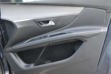 Peugeot 5008 II Crossover 2.0 BlueHDI 180KM 2017 Peugeot 5008 2.0 Diesel 180KM, zdjęcie 22