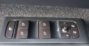 Volvo XC40 Crossover 2.0 T5 247KM 2018 Volvo XC 40 T5 247KM AWD Momentum Into Salon POLSKA I Wlasciciel Gwarancja, zdjęcie 17