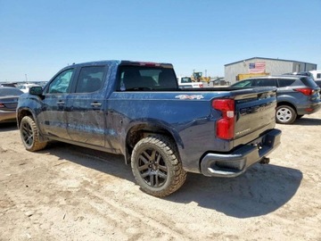 Chevrolet Silverado II 2022 Chevrolet Silverado K1500 Custom 2022 2.7l 2.7 Benzyna 310KM, zdjęcie 1