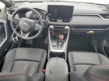 Toyota RAV4 V 2022 Toyota RAV4 2.5L hybrid. niezawodny silnik Toyoty 2.5 Hybryda Plug-in 205KM, zdjęcie 7