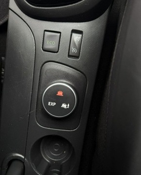 Renault Captur I Crossover 1.2 TCe EDC 120KM 2014 Renault Captur 1,2 120KM Helly Hansen Automat Kola latozima 1.2 Benzyna, zdjęcie 17