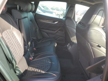 Maserati Levante 2022 Maserati Levante 2022, Modena, 3.0L, od ubezpieczalni 3.0 Benzyna 424KM, zdjęcie 8