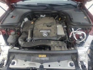 Mercedes GLC C253 2017 Mercedes-Benz GLC 300 SUV 2017 2.0 Benzyna 241KM, zdjęcie 9