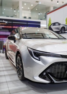 Toyota Corolla XII TS Kombi Facelifting 2.0 Hybrid Dynamic Force 196KM 2024 Toyota Corolla 2.0 Hybrid GR Sport 2.0 Hybryda 197KM, zdjęcie 12