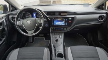Toyota Auris II Touring Sports Facelifting 1.8 Hybrid 136KM 2017 Toyota Auris 1,8 benzyna Hybryda 136 KM automat Salon Polska II wlasciciel, zdjęcie 17