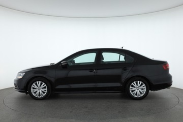 Volkswagen Jetta VI Sedan Facelifting 2.0 TDI 110KM 2016 VW Jetta 2.0 TDI, Salon Polska, Serwis ASO, Klima, zdjęcie 2