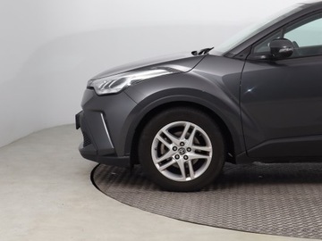 Toyota C-HR I Crossover Facelifting 1.8 Hybrid 122KM 2022 Toyota C-HR 1.8 Hybrid, Serwis ASO, Automat, zdjęcie 14