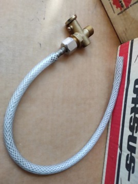 КРЫШКА ТОПЛИВНОГО КРЫШКИ URSUS C-330 C-360 50552110