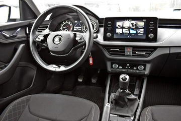 Skoda Kamiq Crossover 1.0 TSI 110KM 2023 Škoda Kamiq Skoda Kamiq Bezwypadkowy / Salon, zdjęcie 16