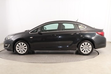 Opel Astra J Sedan 1.4 Turbo ECOTEC 140KM 2015 Opel Astra 1.4 T, Salon Polska, 1. Właściciel, zdjęcie 2