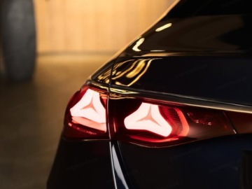 Mercedes Klasa E W214 Sedan 2.0 220d 197KM 2025 E Klasa 220 d 4-Matic AMG 2.0 (197KM) 2025, zdjęcie 8