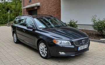 Volvo V70 III Kombi Facelifting 2.0 D4 DRIVE-E 181KM 2014 Volvo V70 2,0d (181KM) Automat Bezwypadkowy Lift 2014 r. 2.0 Diesel 181KM, zdjęcie 5