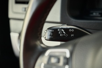 Volkswagen Multivan T6 2013 VOLKSWAGEN MULTIVAN T5 Edition 25 Camper materac Bagażnik na 4 rowery, zdjęcie 34