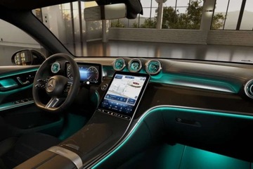 Mercedes GLC C254/X254 2025 Mercedes-Benz GLC AMG Premium, Hak, Duzy Rabat, Od Reki 2.0 Benzyna, zdjęcie 13