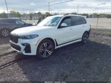 BMW X7 2022 BMW X7 m50i, 2022r., 4x4, 4.4L 4.4 Benzyna 523KM, zdjęcie 1