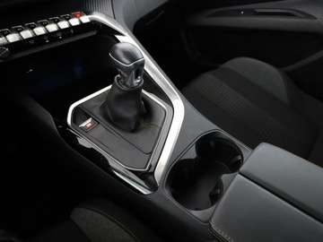 Peugeot 3008 II Crossover 1.5 BlueHDI 130KM 2019 Peugeot 3008 Niski przebieg Virtual Navi Czujniki, zdjęcie 29