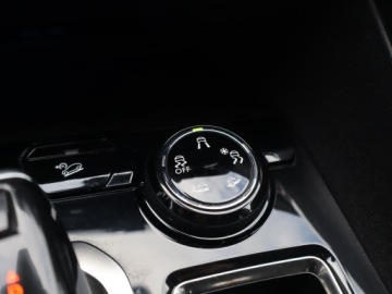 Peugeot 3008 II Crossover 1.2 PureTech 130KM 2019 Peugeot 3008 1.2 PureTech, Salon Polska, zdjęcie 15