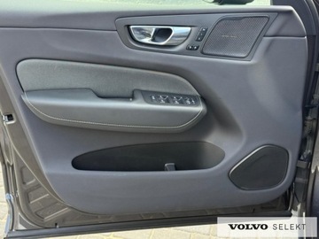 Volvo XC60 II 2023 Volvo XC 60 FV23 Plus Dark B4 197KM Aut. BLIS Kame, zdjęcie 15